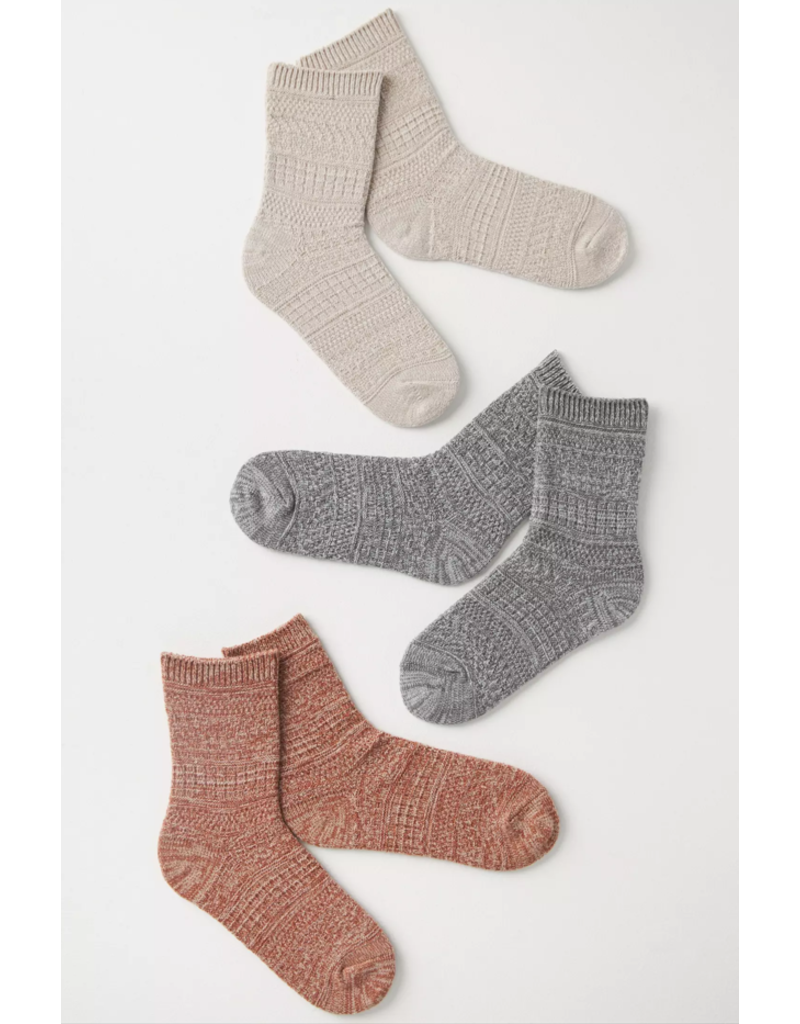 3PK SOFT CABIN CREW SOCKS