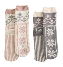 SNOWFALL SLIPPER SOCKS - ONE SIZE
