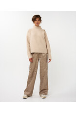 SWEATER w/SHOULDER BUTTONS BEIGE