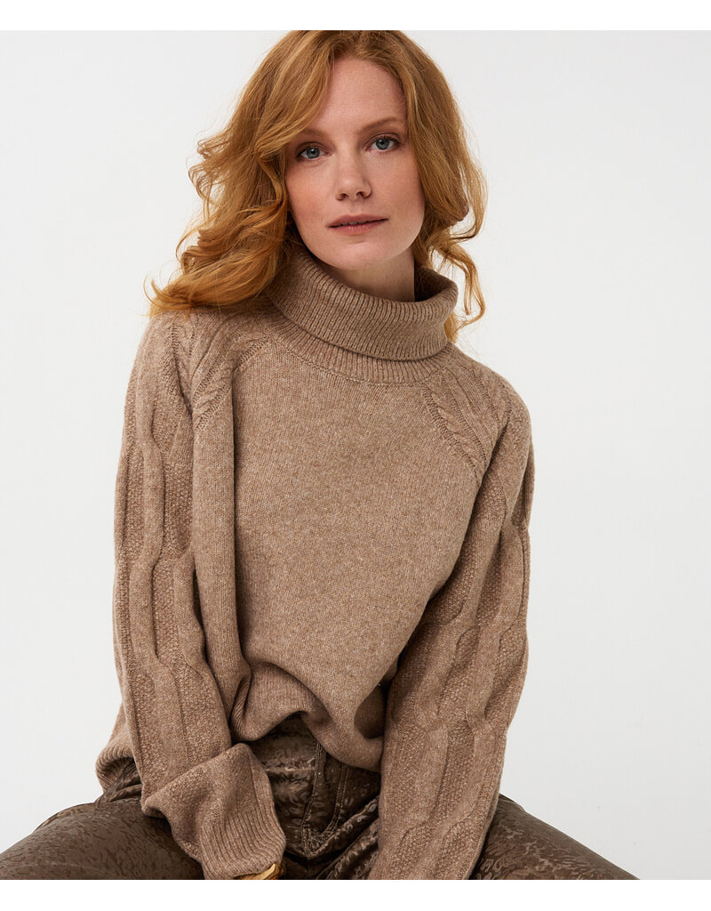 RIBBED OATMEAL SWEATER