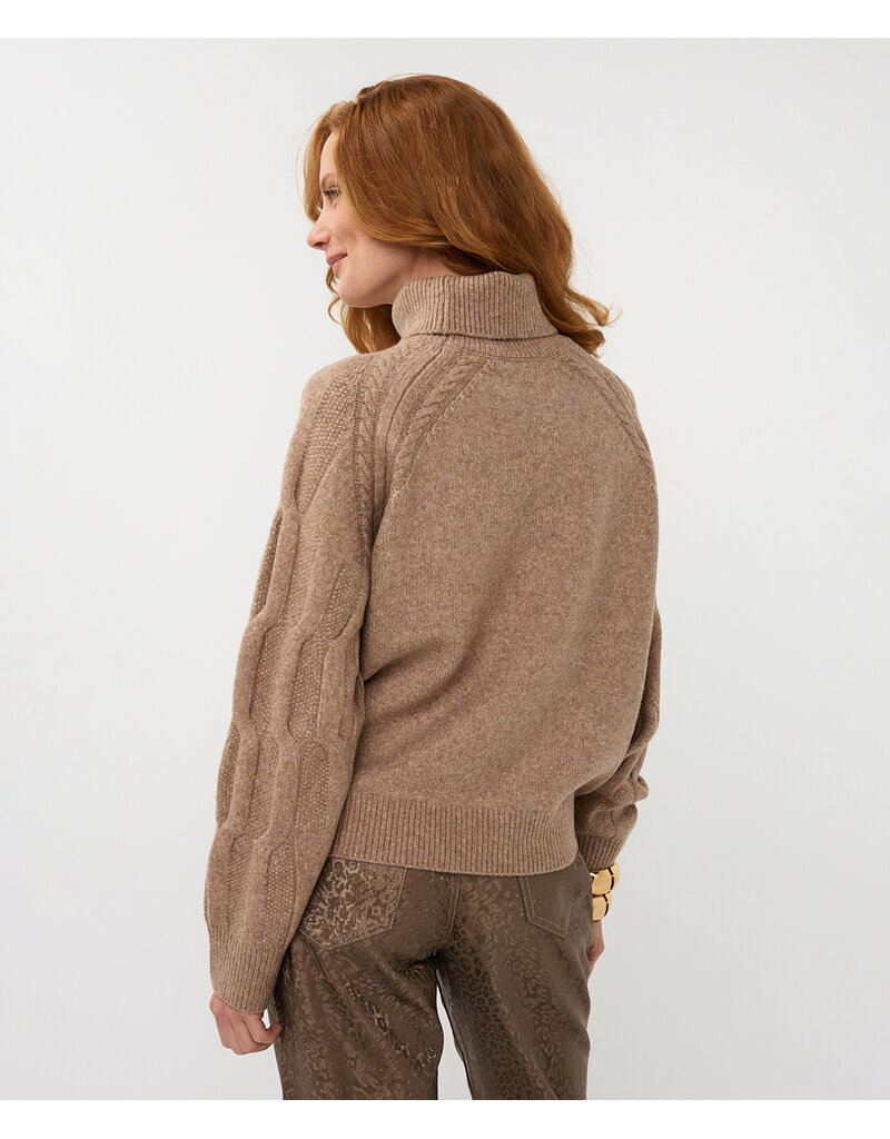 RIBBED OATMEAL SWEATER