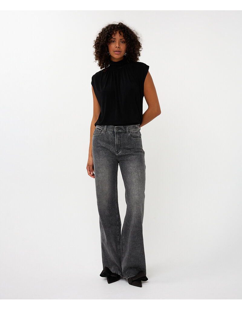 TOP w/GATHERED FRONT BLACK