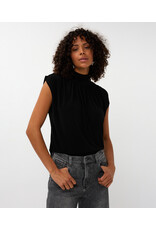 TOP w/GATHERED FRONT BLACK