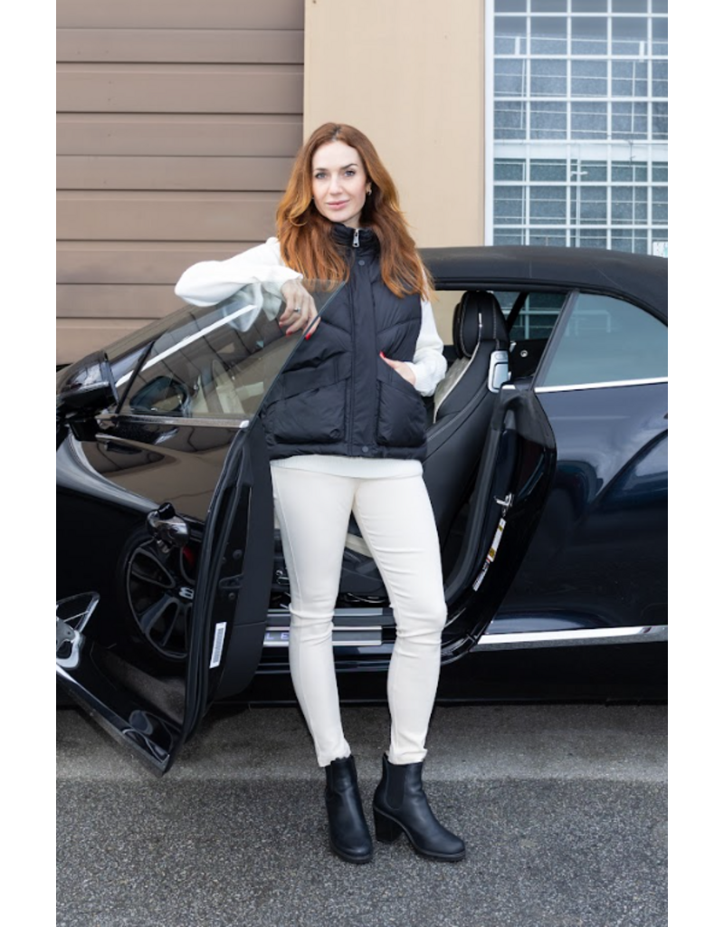 SHORT PUFFER VEST w/HOOD