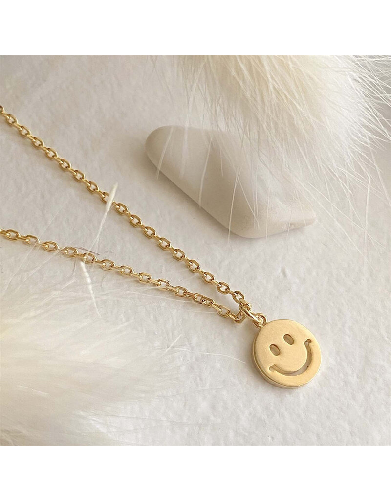 PIKA & BEAR HAVE A NICE DAY NECKLACE- GOLD