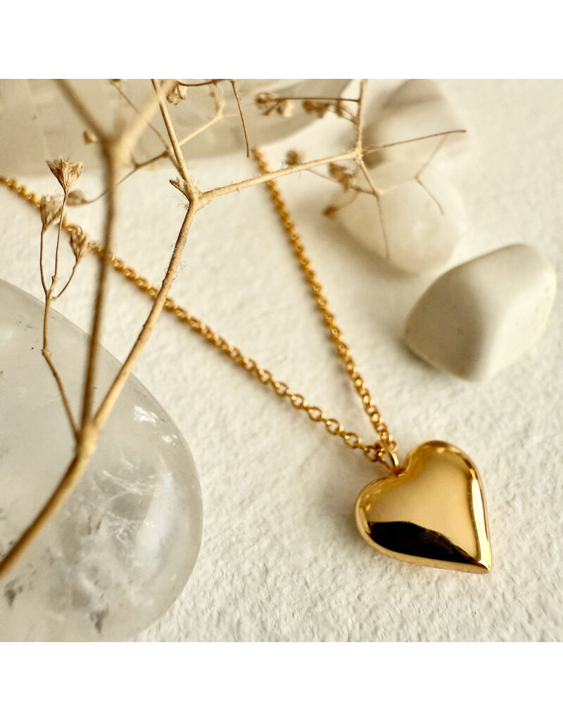 PIKA & BEAR TRESNA HEART CHARM NECKLACE