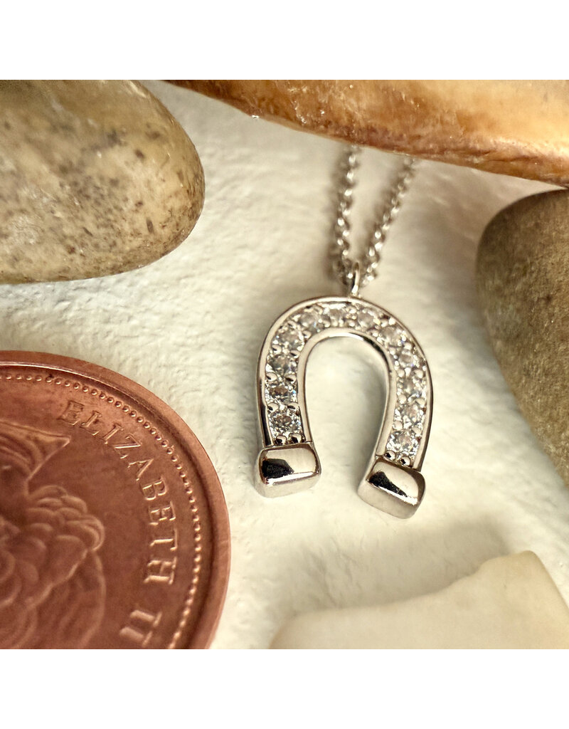 PIKA & BEAR VERMEJO HORSESHOE NECKLACE