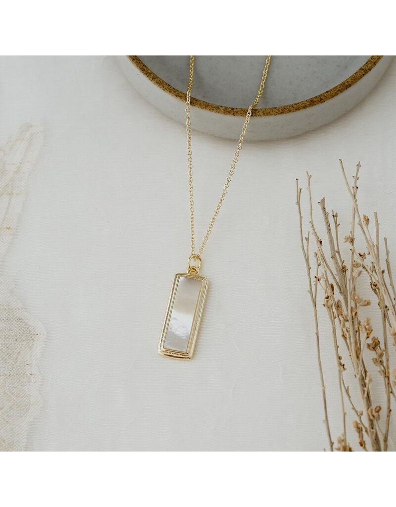 GLEE SEREPHINA MOTHER OF PEARL NECKLACE