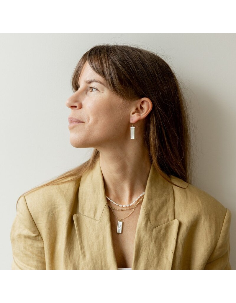 GLEE SEREPHINA MOTHER OF PEARL NECKLACE