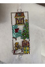 HOLIDAY SCENE ORNAMENTS