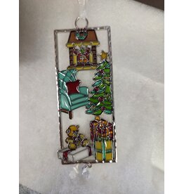 HOLIDAY SCENE ORNAMENTS