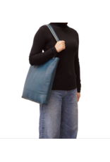 AMIA 2-IN-1 REVERSIBLE TOTE