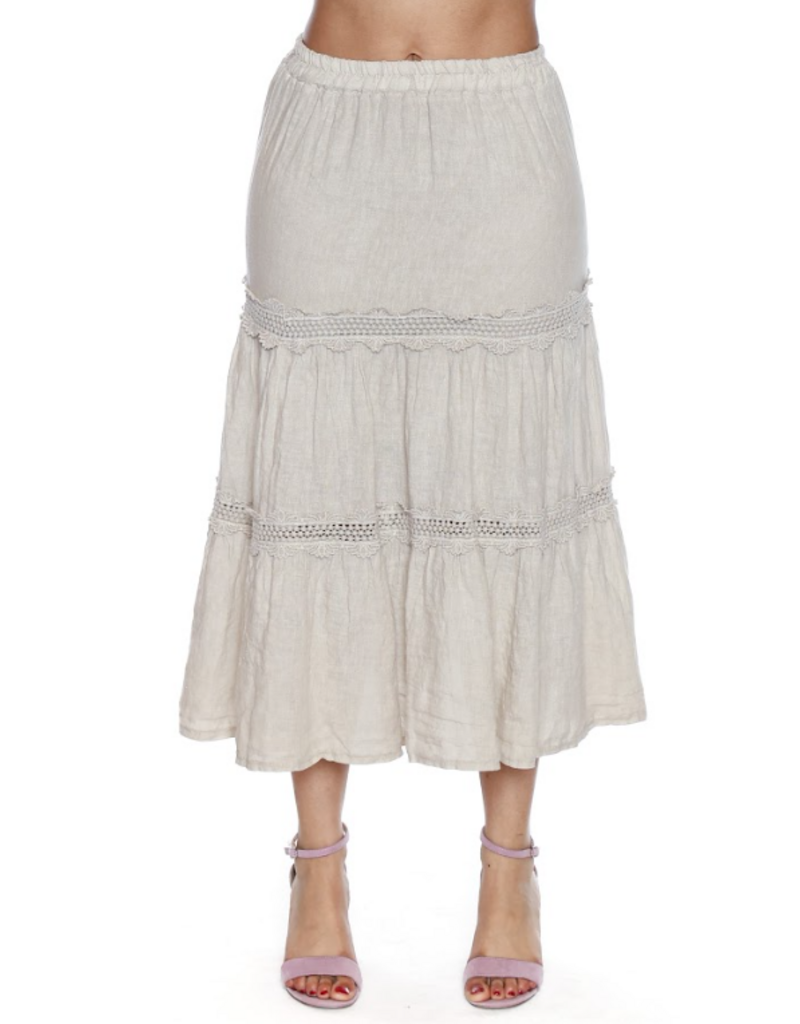 LINEN TIERED SKIRT W. LACE DETAIL