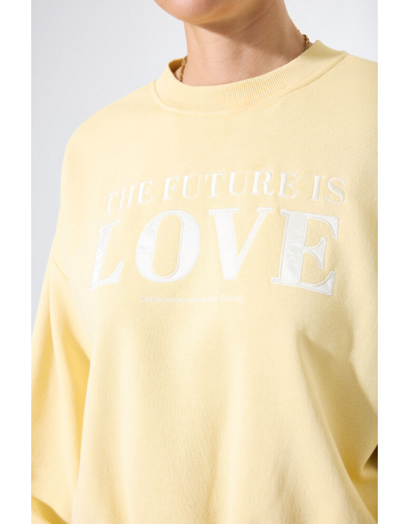 LOVE SWEATSHIRT