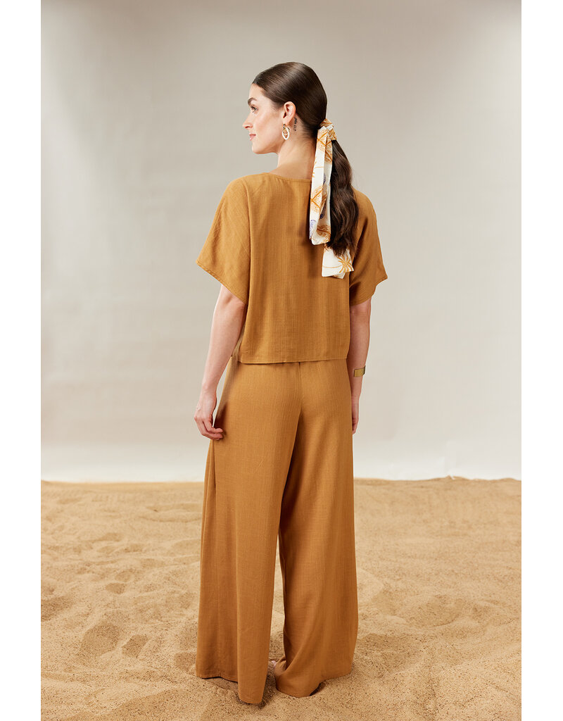 TRIBAL DRAWSTRING FRONT SHELL BLOUSE - SANDCASTLE