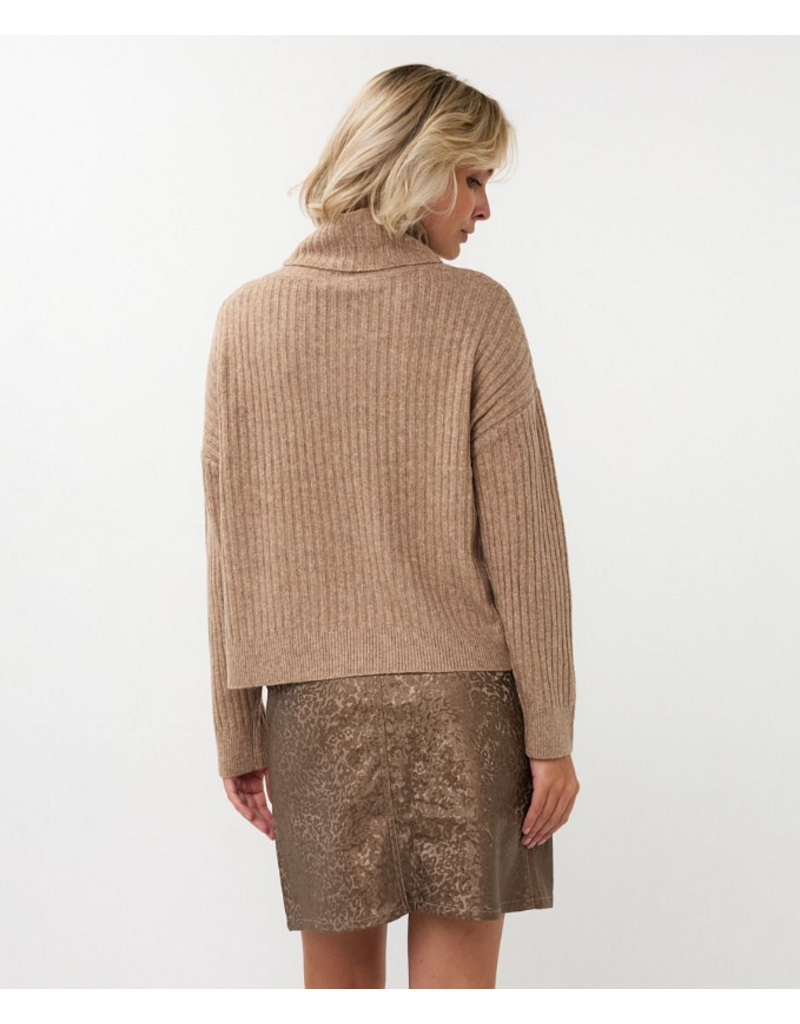 RIBBED OATMEAL SWEATER