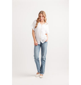 SHORT SLEEVE CRINKLE BUTTON FRONT BLOUSE
