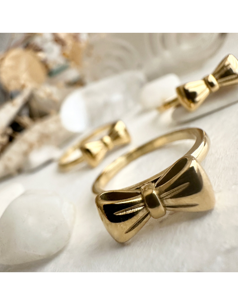 PIKA & BEAR FONTANGE BOW RING