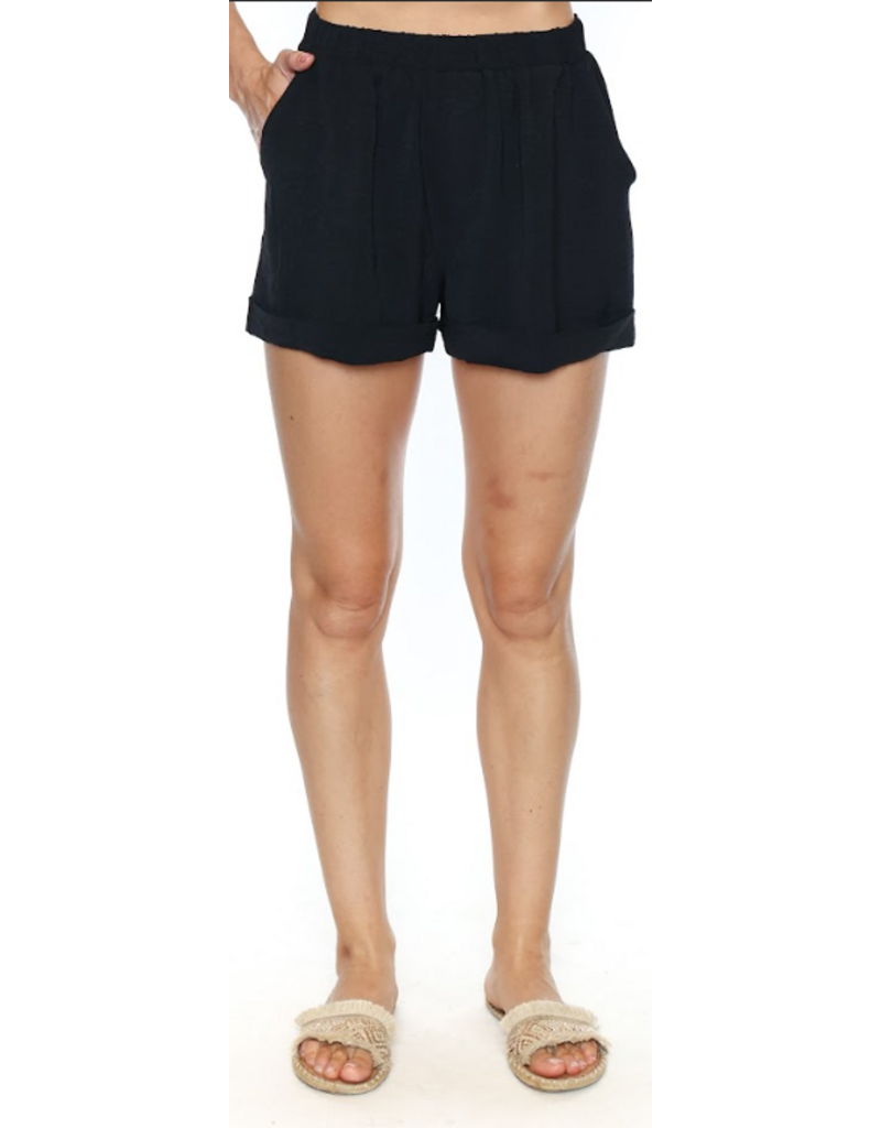 BLACK CUFFED SHORTS w/POCKETS