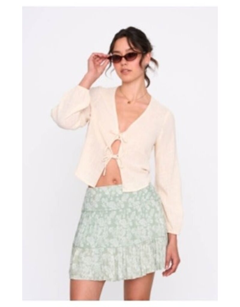 24COLOURS WHITE L/S SHIRT WITH FRONT TIES