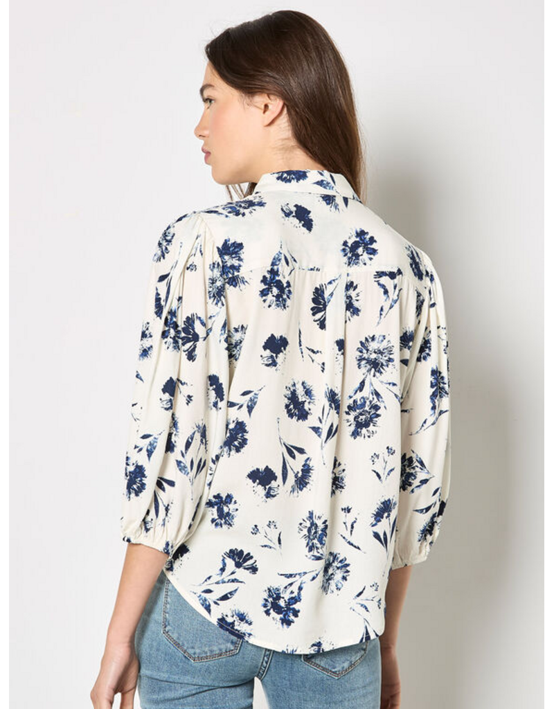 PRESSED NAVY DAISY BLOUSE