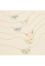 SCOUT PRESSED FLOWER NECKLACE GOLD