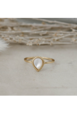 GLEE ANTOINETTE RING - MOTHER OF PEARL