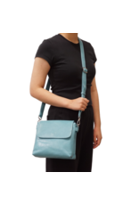 AURA CROSSBODY
