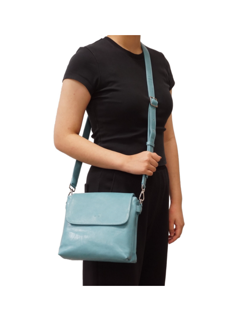 AURA CROSSBODY