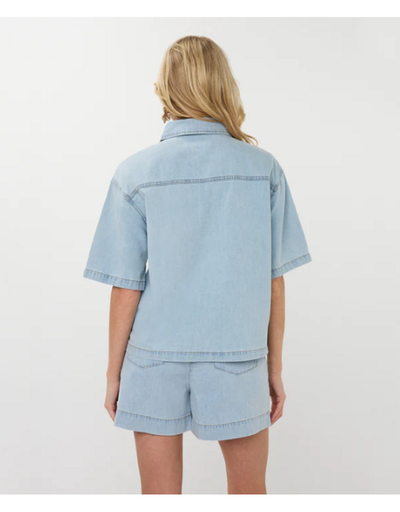 COTTON BUTTON UP LIGHT DENIM BLOUSE