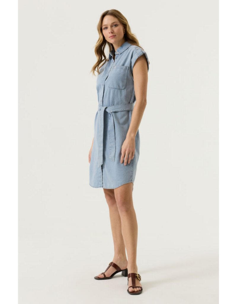 DENIM DRESS - LIGHT WASH