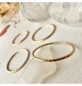 PIKA & BEAR NICKS TEXTURED RING - GOLD