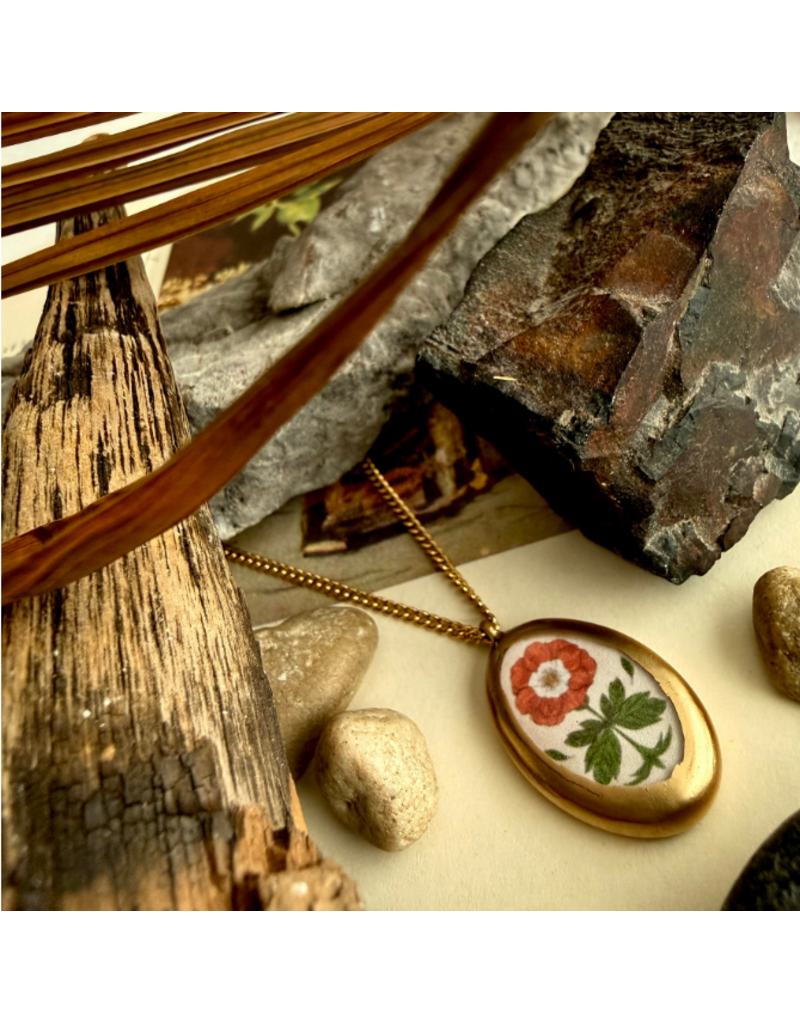 PIKA & BEAR SINENSIS CHARM NECKLACE GOLD