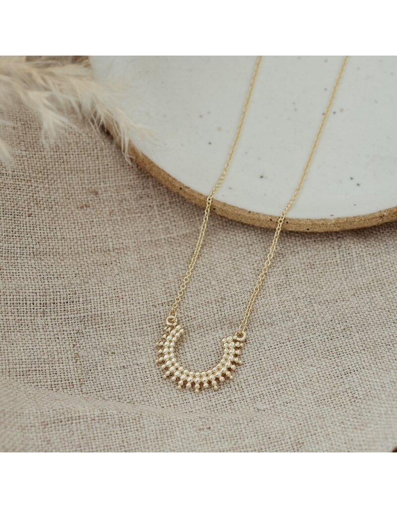 GLEE CURVED LUCK NECKLACE
