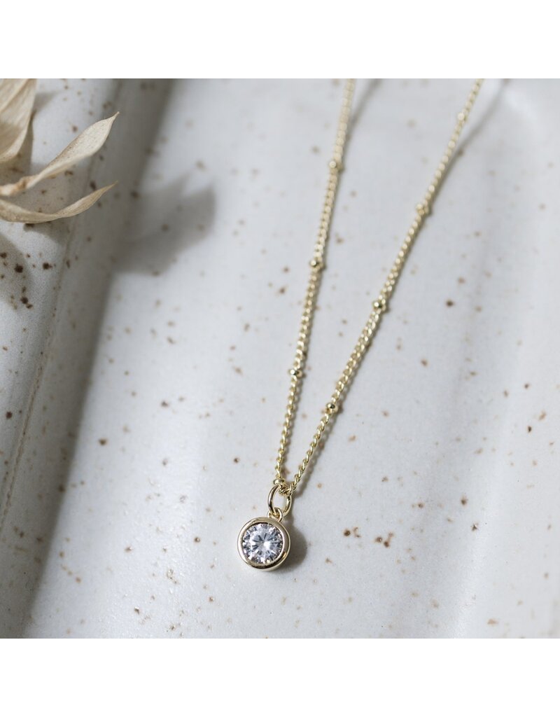 GLEE LUSTER NECKLACE - CLEAR