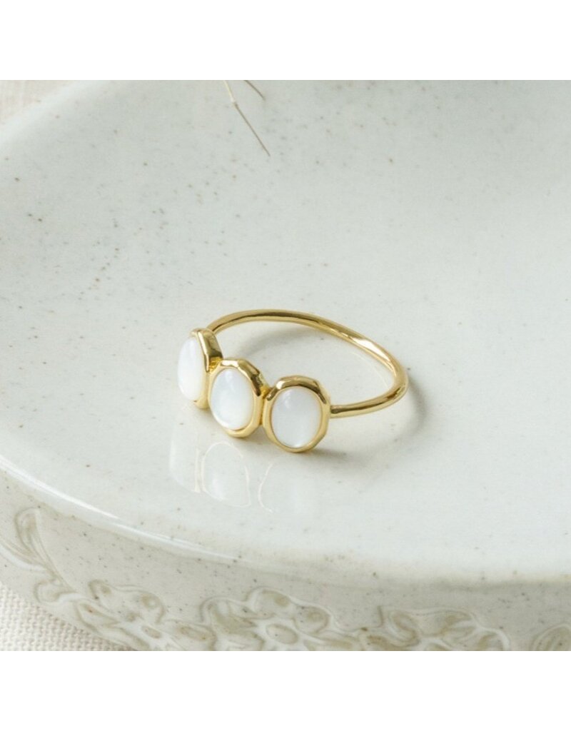 GLEE TRI ESSENCE RING - MOTHER OF PEARL - GOLD
