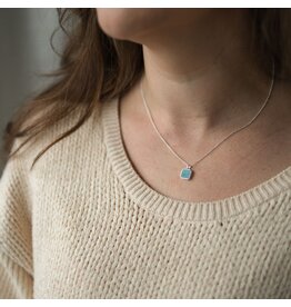 GLEE FLORENCE SQUARE NECKLACE