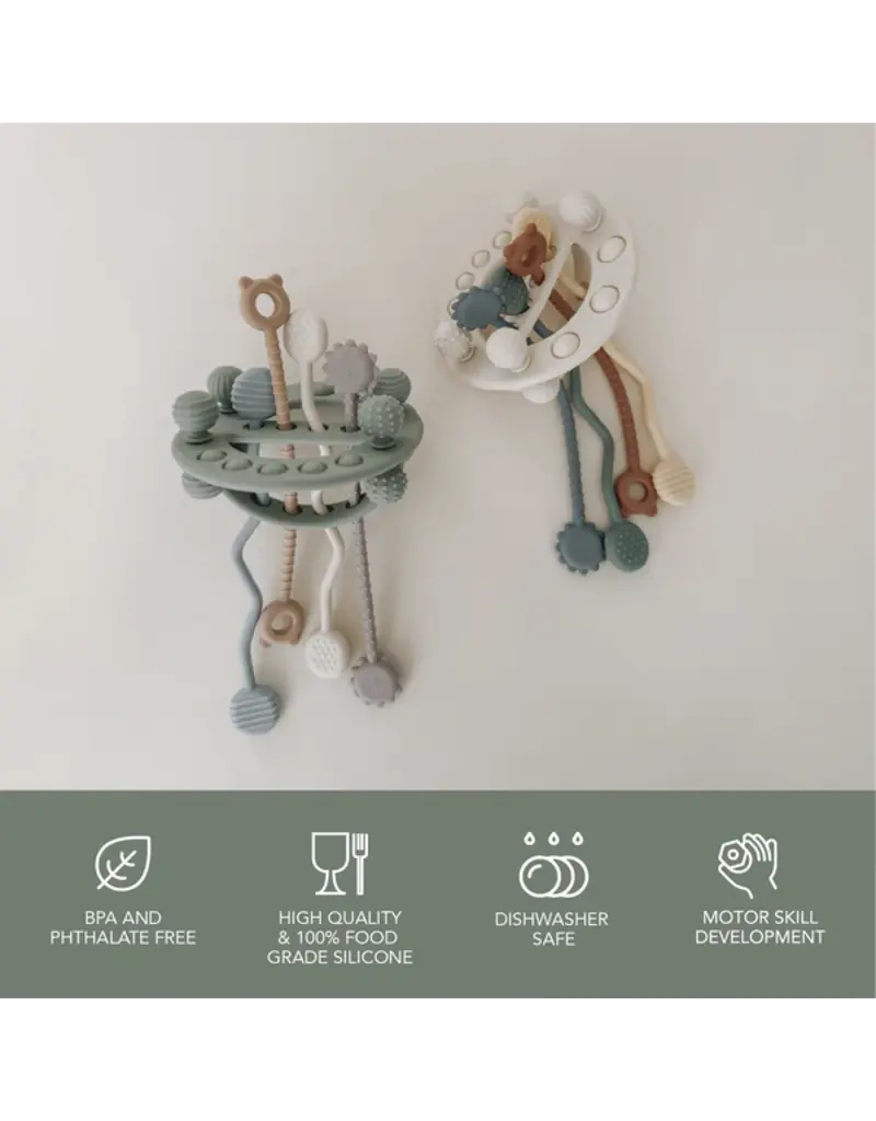 NOUKA SPACE PULL TOY