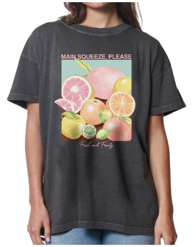 GIRL DANGEROUS MAIN SQUEEZE OVERSIZED TEE