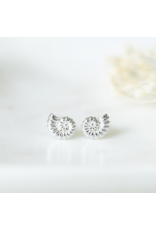 GLEE SWIRL STUDS
