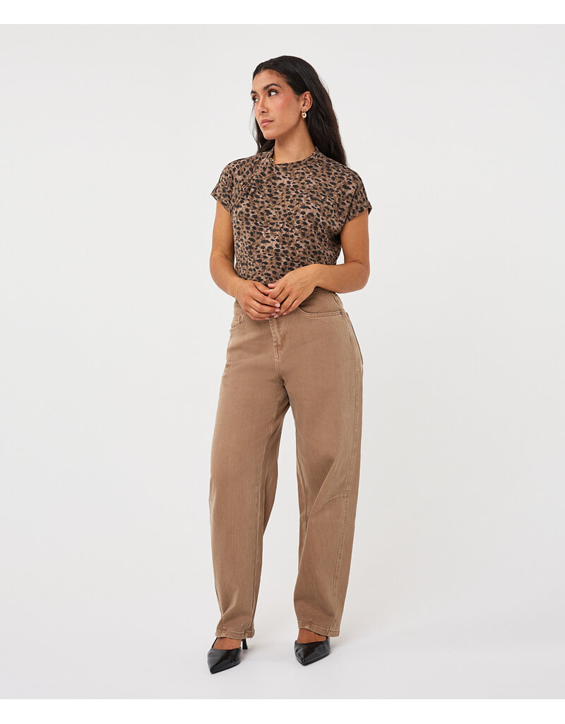 LEOPARD TOP W/ TWIST DETAIL