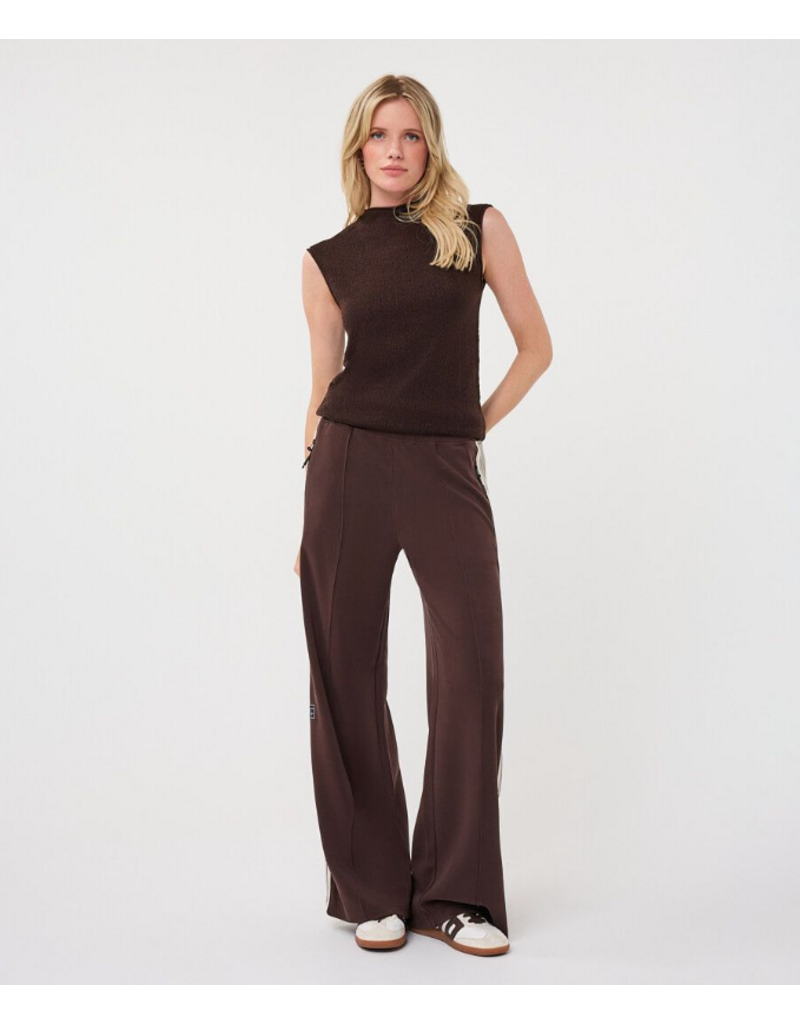 FINE KNIT SLVLESS TURTLENECK TANK