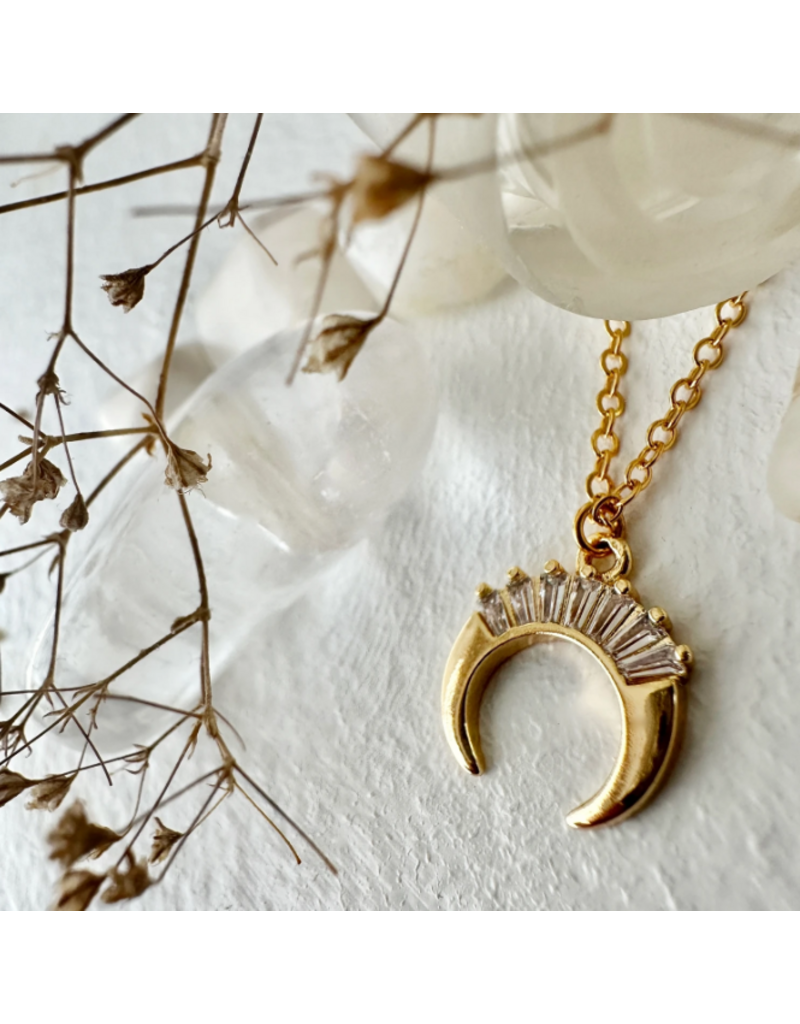 PIKA & BEAR KHONSU CRESCENT MOON NECKLACE - GOLD