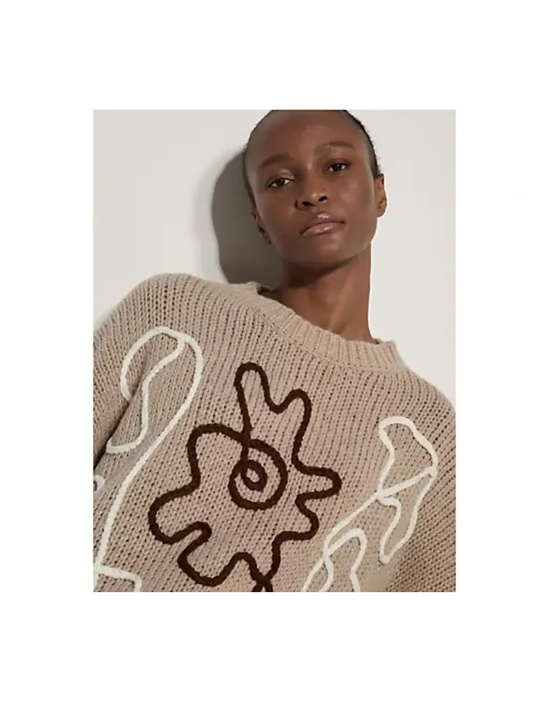 ABSTRACT CORNELY FLOWER CHUNKY SWEATER
