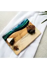 LYNN & LIANA DESIGNS WOOD RESIN BOARD - 11" x 8"