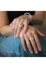 GLEE TRI ESSENCE RING - MOTHER OF PEARL - SILVER