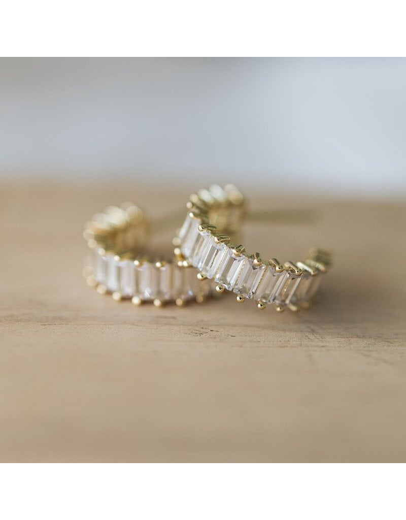 GLEE CHARA HOOP EARRINGS - CLEAR