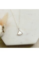 GLEE FANFARE NECKLACE - MOTHER OF PEARL
