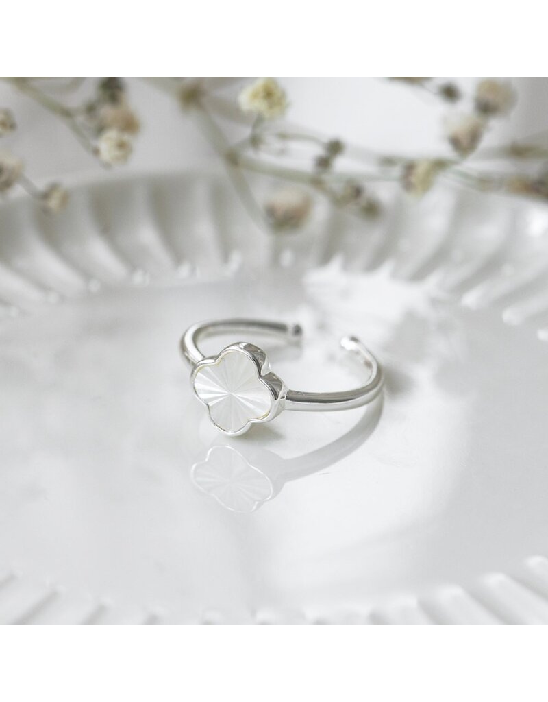 GLEE ANIKA RING - MOTHER OF PEARL