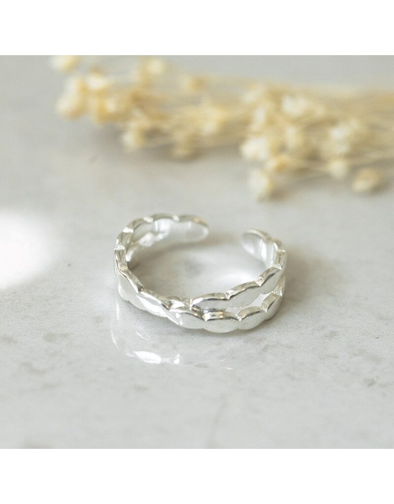 GLEE CURIO RING